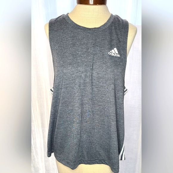 adidas Tops - Nwt Adidas high neck sleeveless training top